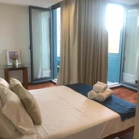 Audrey Apartment דירה *
