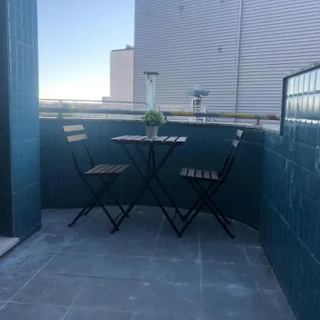 Audrey Apartment דירה *