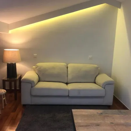 Audrey Apartment דירה *